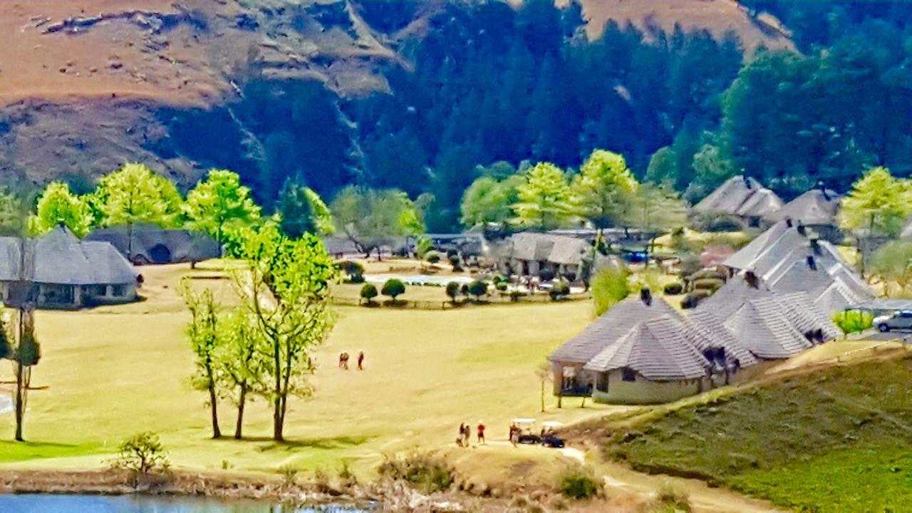 124 Fairways Drakensberg Gardens Villa Underberg Exteriör bild