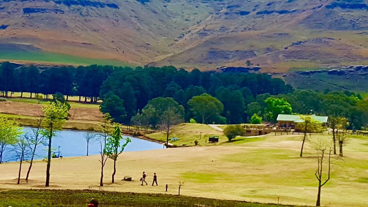 124 Fairways Drakensberg Gardens Villa Underberg Exteriör bild